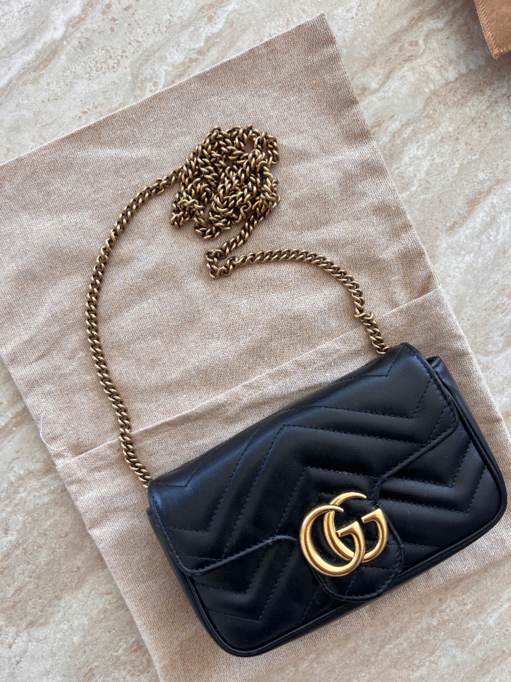 Gucci GG Marmont Super Mini Shoulder Bag